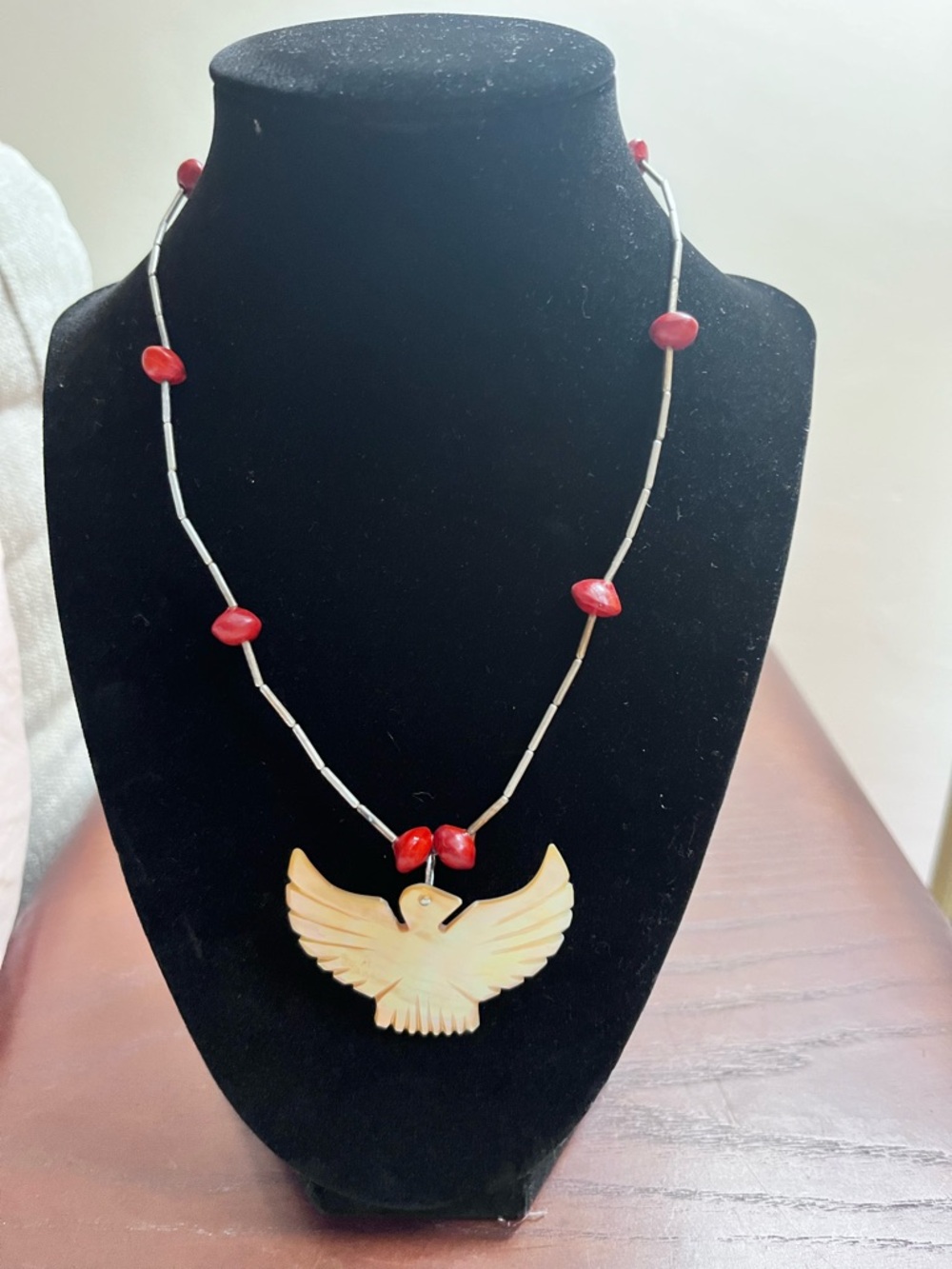 Vintage 70s Mother of Pearl Eagle Shell Pendant Necklace